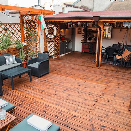 Three Dolphins Hotel With Rooftop Terracе 바르나 외부 사진